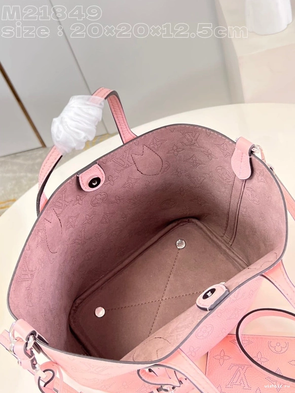 WIS VUITTON LOUIS BLOSSOM PM 0320